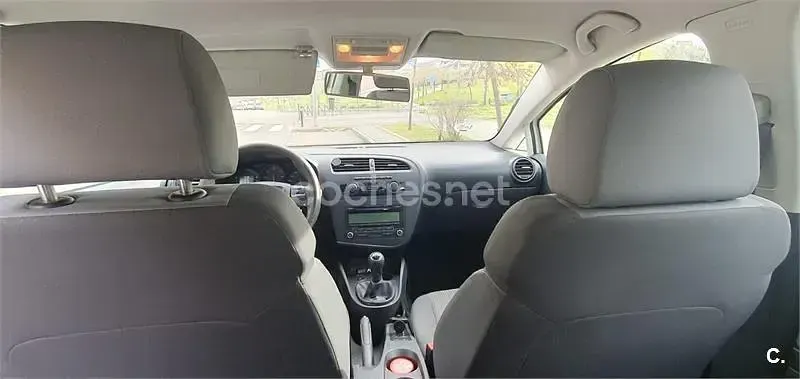 Usado Seat Leon Style 105 CV (77 kW) 2010 Blanco Utilitario