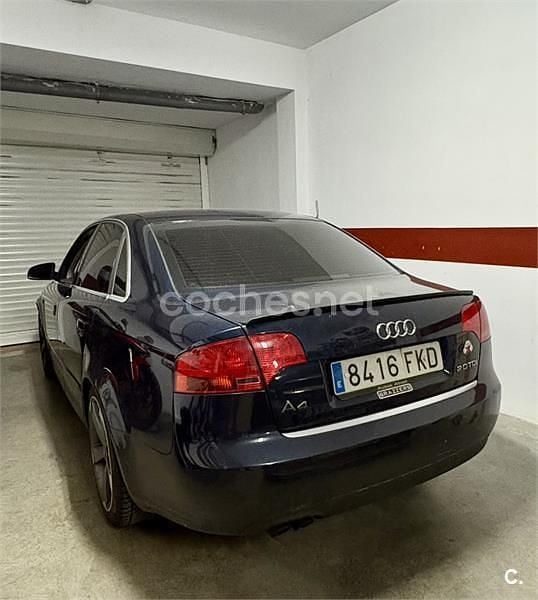 Usado Audi A4 140 CV (102 kW) 2007 Negro Berlina