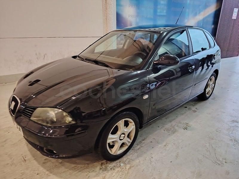 Usado Seat Ibiza Sport 75 CV (55 kW) 2005 Negro Utilitario
