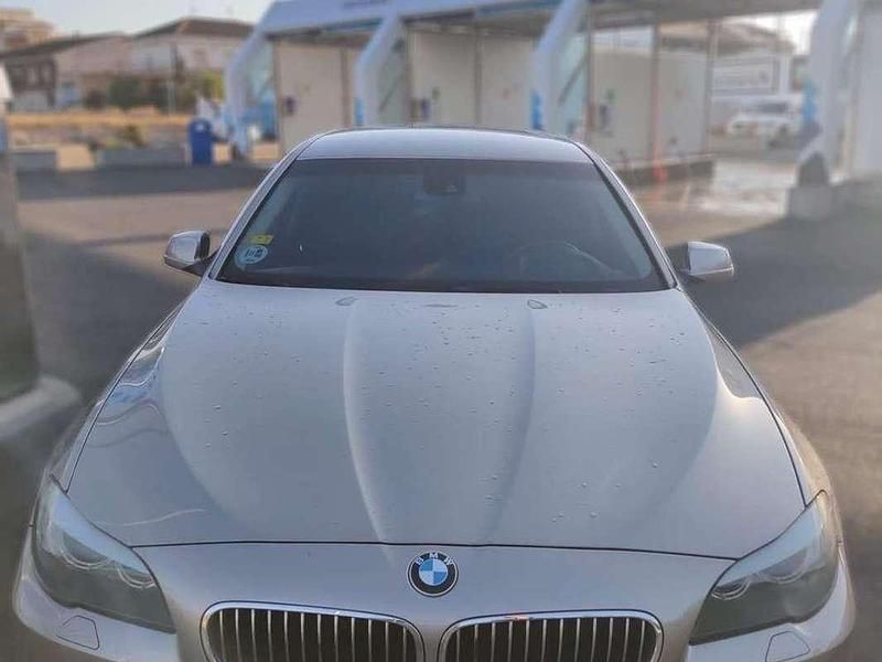 Usado BMW 520 177 CV (130 kW) 2011 Gris Familiar