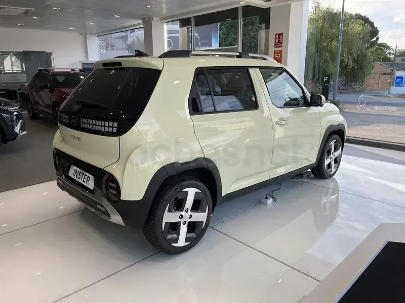 Usado Hyundai Inster 84 kW (115 CV) 2025 Eléctrico Utilitario