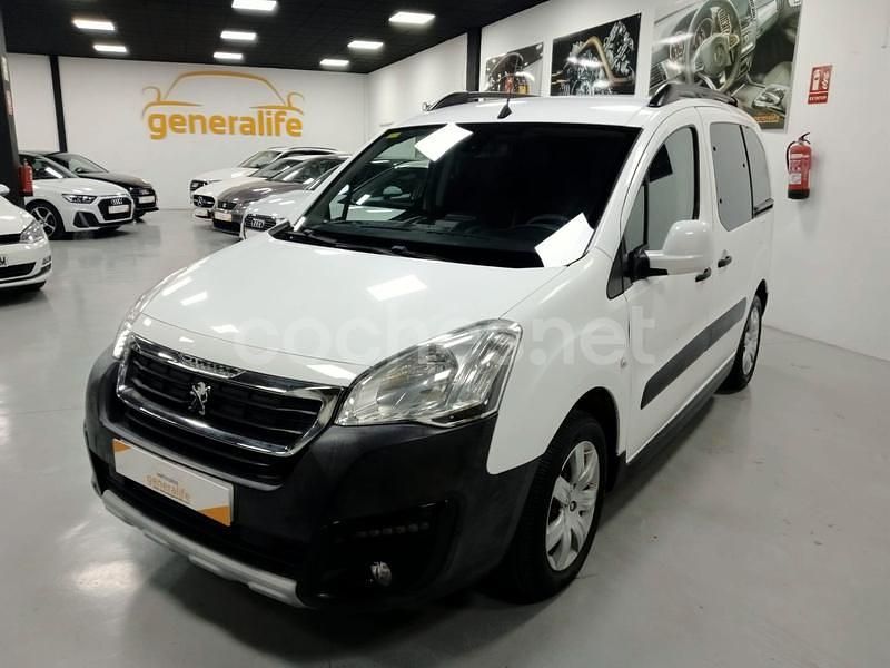 Blanco Usado 2016 Peugeot Partner Tepee Outdoor Monovolumen | 15.900 € (Caro) - Imagen 1/4