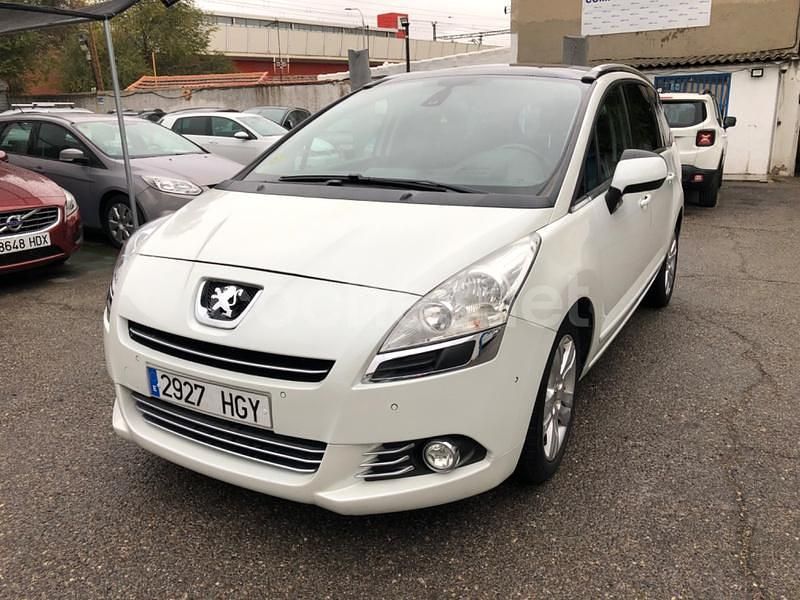 Blanco Usado 2011 Peugeot 5008 Allure Monovolumen | 5000 € (Precio justo) - Imagen 1/4