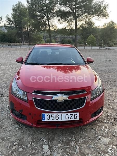 Rojo Usado 2010 Chevrolet Cruze LT Berlina | 4000 € (Precio justo) - Imagen 1/4