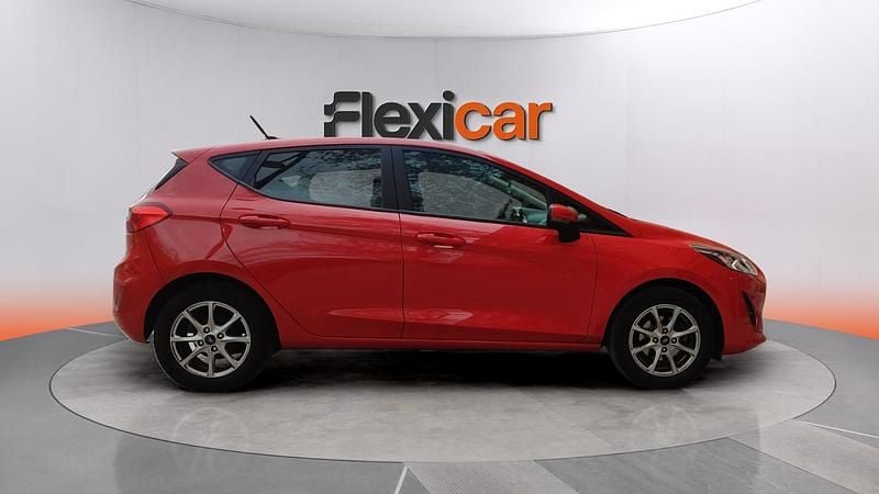 Usado Ford Fiesta Limited 75 CV (55 kW) 2020 Rojo Utilitario