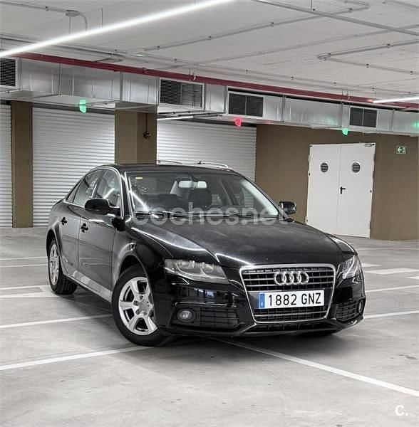 Usado Audi A4 143 CV (105 kW) 2009 Negro Berlina