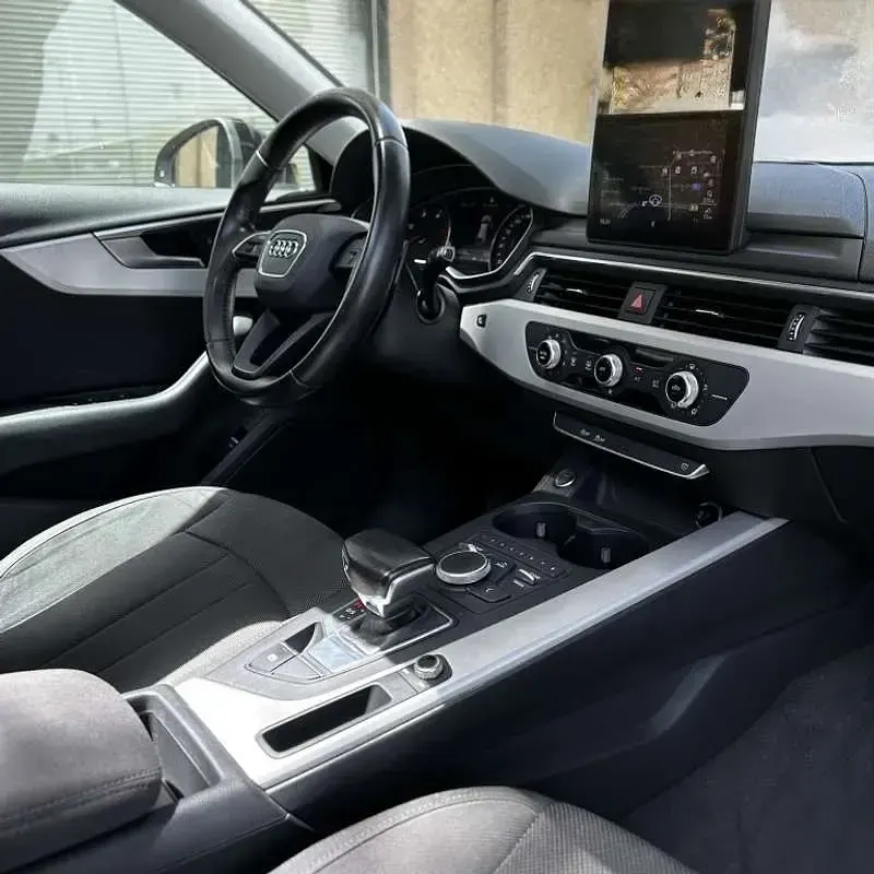 Usado Audi A4 Advanced 150 CV (110 kW) 2016 Negro Familiar