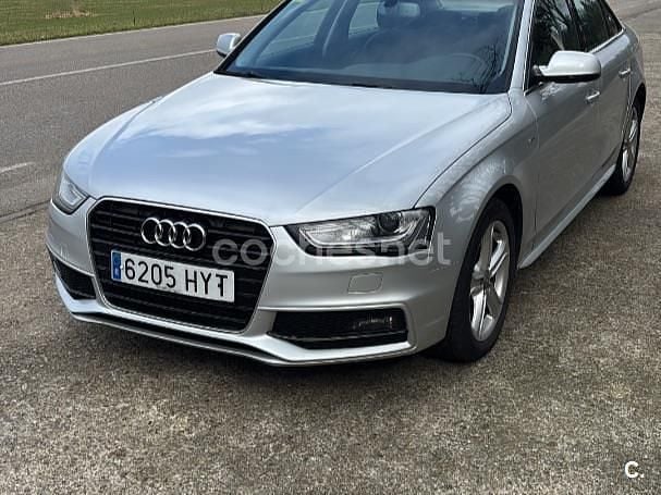 Usado Audi A4 S-Line 150 HP (110 kW) 2014 Cinzento Sedan