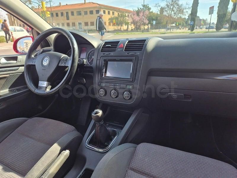 Usado VW Golf V GT 105 CV (77 kW) 2007 Rojo Berlina