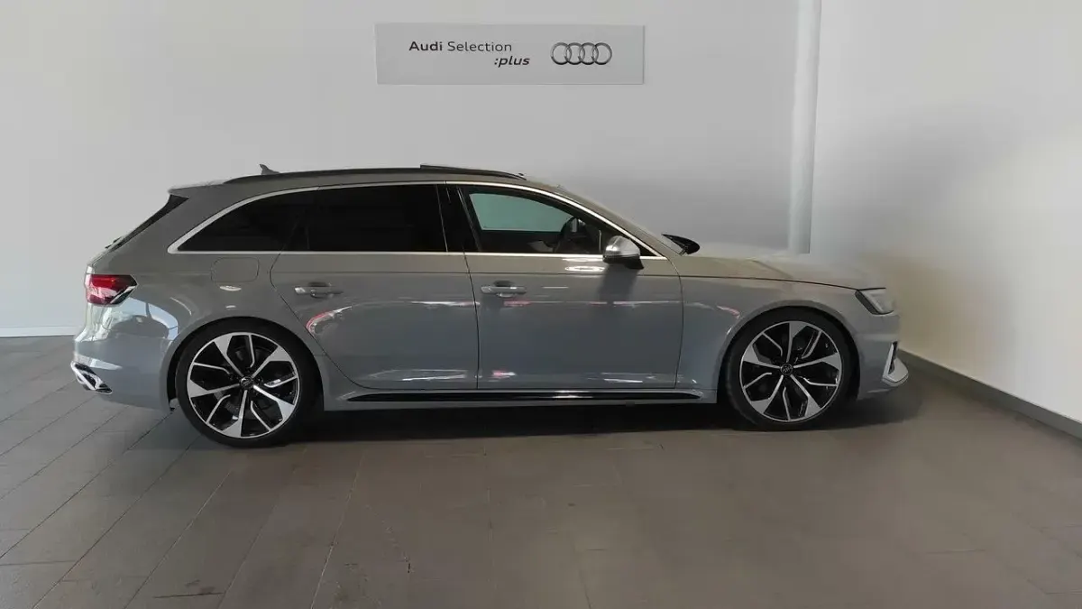 Usado Audi RS4 Design 450 CV (330 kW) 2019 Gris Familiar