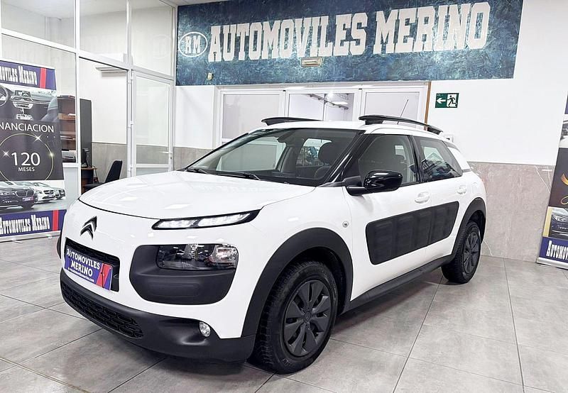 Usado Citroën C4 Cactus Feel 99 CV (72 kW) 2017 Blanco Utilitario