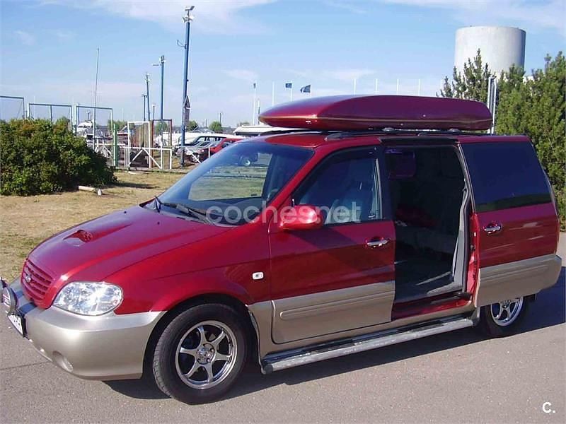 Granate Usado 2002 Kia Carnival EX Monovolumen | 1500 € (Super precio) - Imagen 1/1