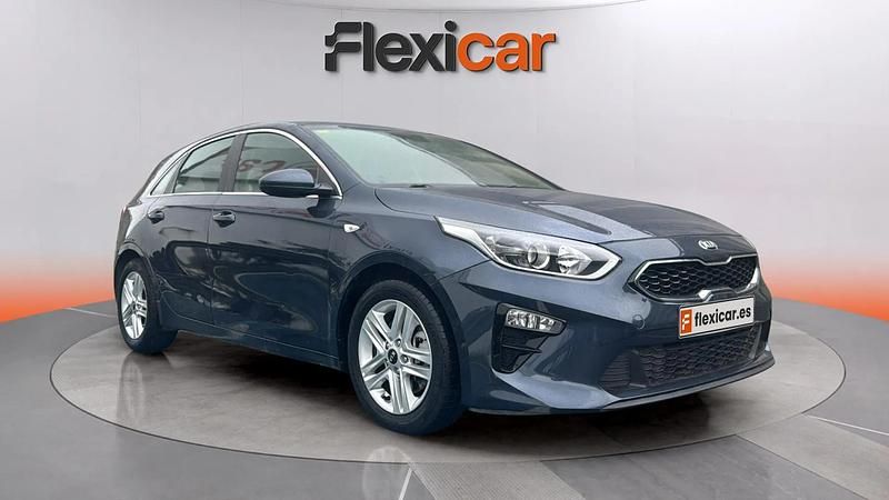 Usado Kia Ceed 140 CV (102 kW) 2020 Azul Utilitario