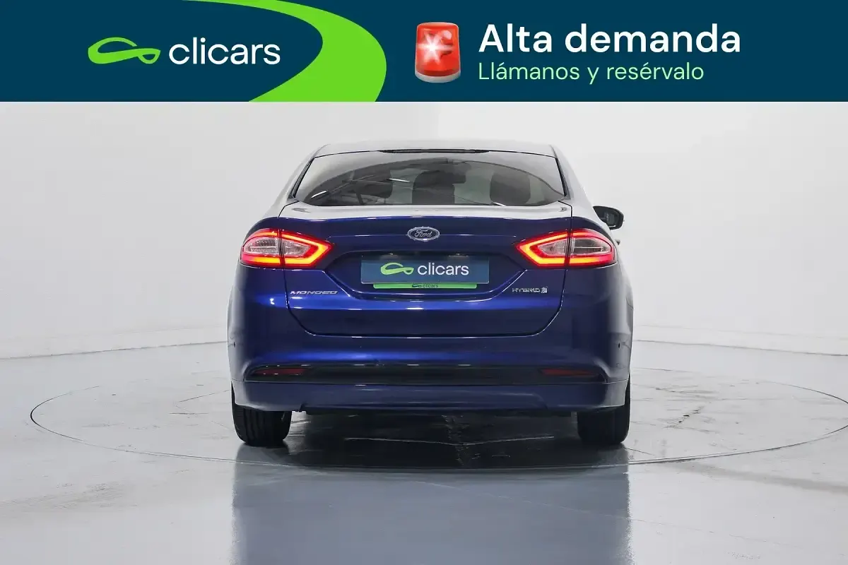Usado Ford Mondeo Titanium 187 CV (137 kW) 2018 Azul Berlina