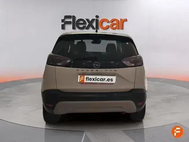 Usado Opel Crossland 110 CV (80 kW) 2024 Blanco SUV