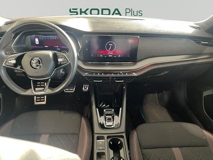 Usado Skoda Octavia RS 245 CV (180 kW) 2021 Blanco