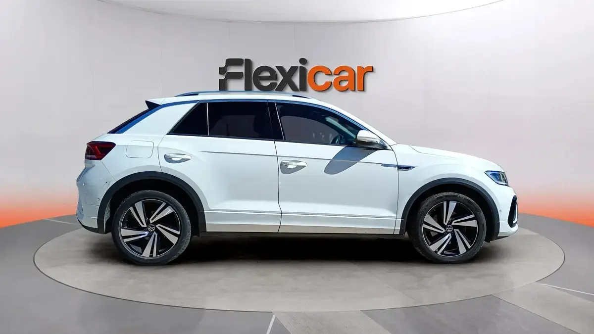 Usado VW T-Roc R-line 150 CV (110 kW) 2023 Blanco SUV