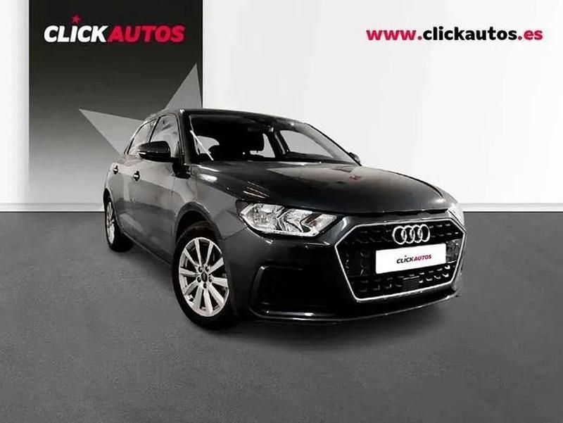 Usado Audi A1 Advanced 116 CV (85 kW) 2025 Gris SUV