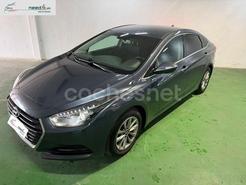Gris / plata Usado 2017 Hyundai i40 Berlina | 8990 € (Precio justo) - Imagen 1/4