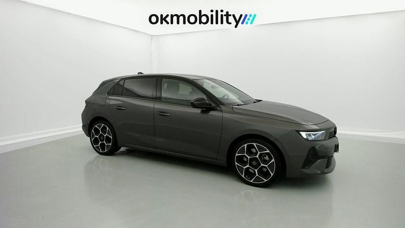 Usado Opel Astra S 180 CV (132 kW) 2023 Vulkan grey Utilitario
