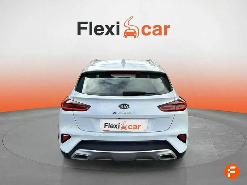 Usado Kia XCeed 115 CV (84 kW) 2020 Blanco SUV