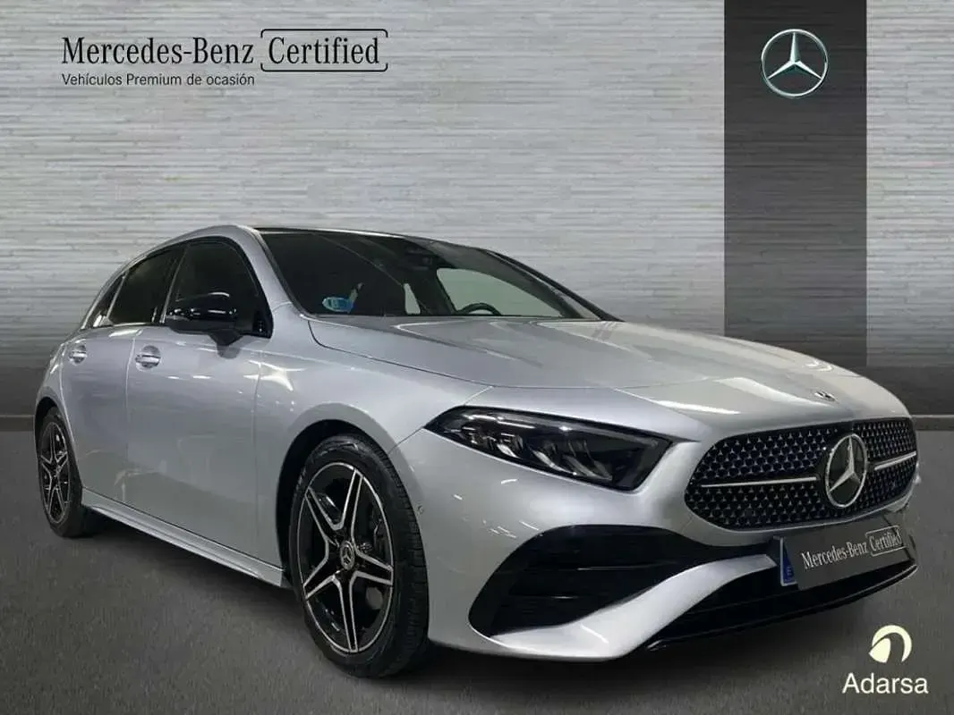Usado Mercedes A180 AMG line 136 CV (100 kW) 2025 Utilitario