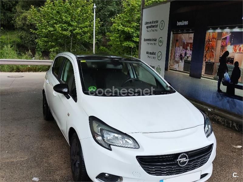 Usado Opel Corsa Design Edition 100 CV (73 kW) 2018 Blanco Utilitario