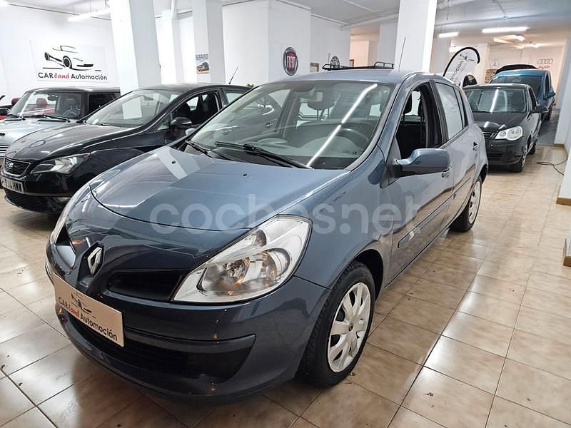 Azul Usado 2007 Renault Clio II Authentique Berlina | 4899 € (Un poco caro) - Imagen 1/3