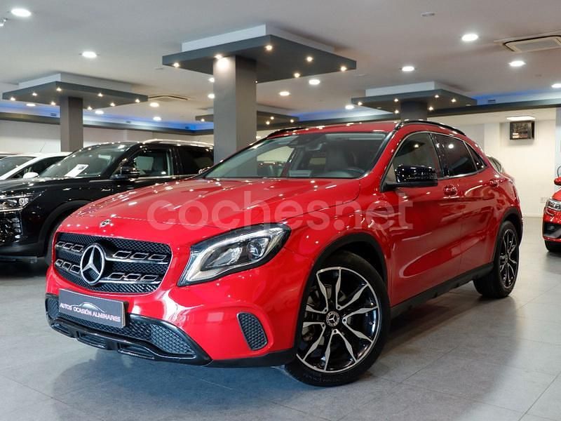 Rojo Usado 2019 Mercedes GLA180 SUV | 25.590 € (Precio justo) - Imagen 1/4