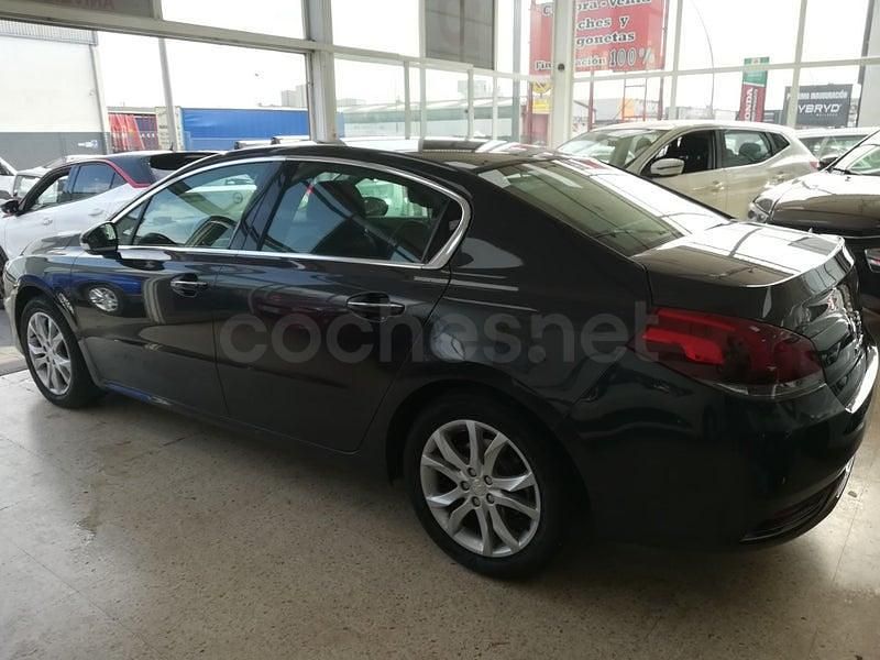 Usado Peugeot 508 Allure 150 CV (110 kW) 2014 Negro Berlina