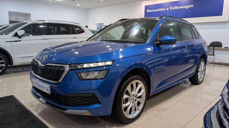 Usado Skoda Kamiq Style 150 CV (110 kW) 2021 Azul SUV