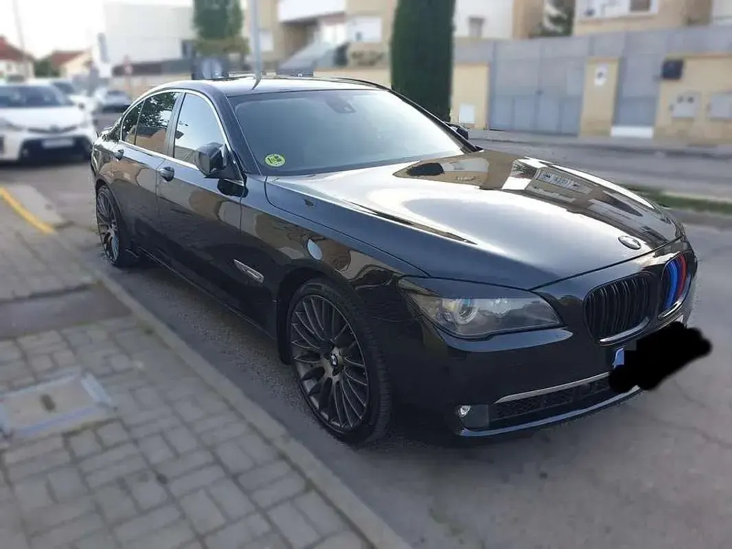 Usado BMW 740 306 CV (225 kW) 2009 Negro Berlina