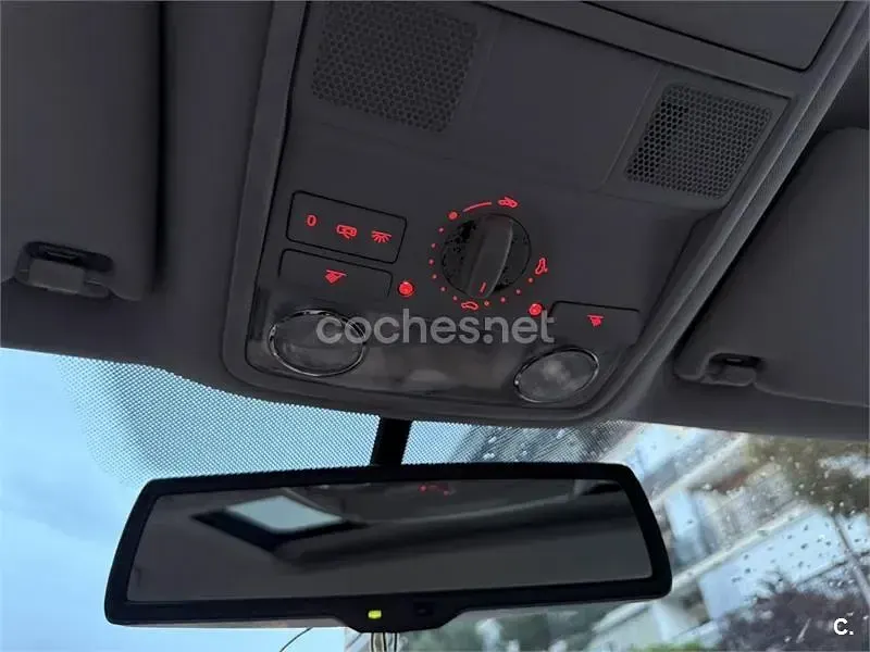 Usado VW Golf IV Highline 140 CV (102 kW) 2005 Rojo Berlina