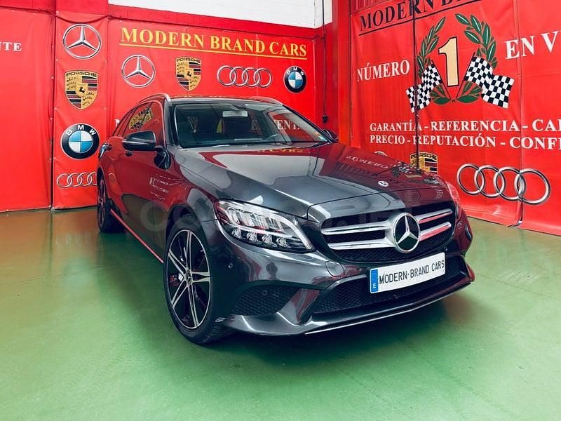 Usado Mercedes C300e 306 CV (225 kW) 2020 Gris / plata Familiar