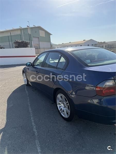 Usado BMW 318 115 CV (84 kW) 2006 Azul Berlina