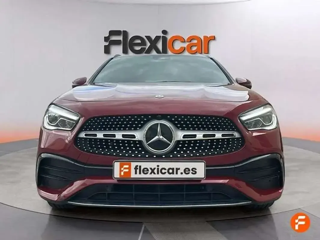Usado Mercedes GLA200 150 HP (110 kW) 2022 Vermelho SUV
