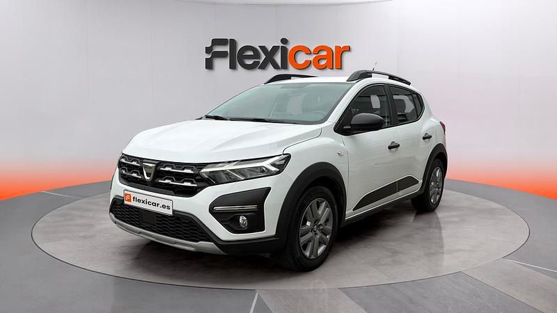 Usado Dacia Sandero Essentiel 91 CV (66 kW) 2021 Blanco Utilitario