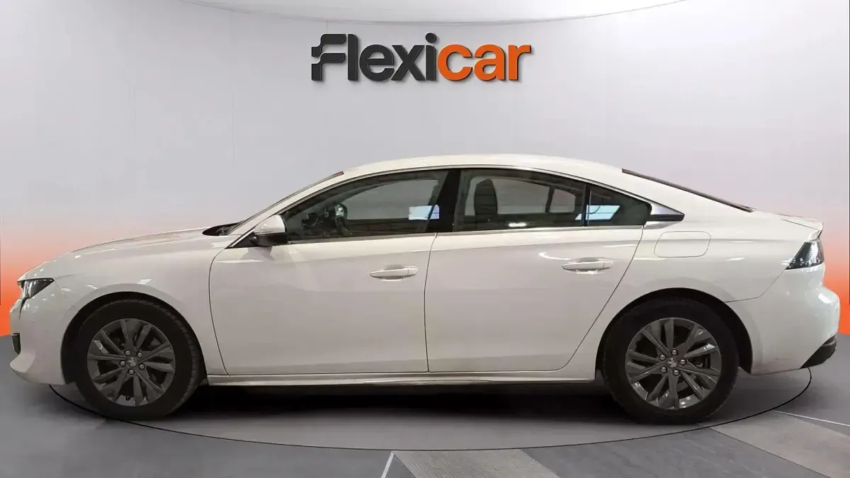 Usado Peugeot 508 Active 131 CV (96 kW) 2020 Blanco Berlina