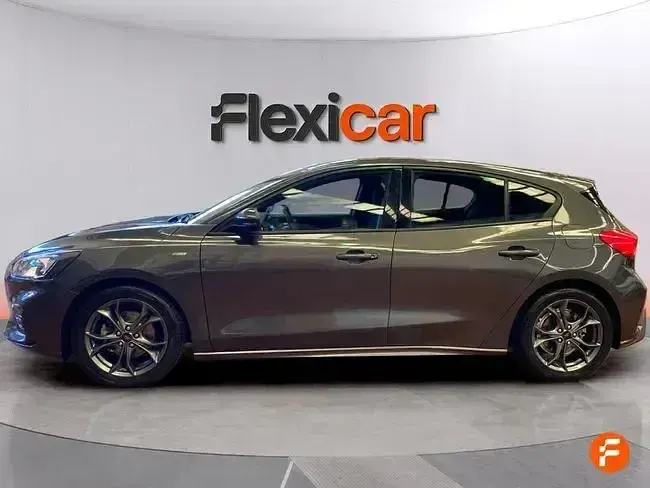 Usado Ford Focus ST-Line 120 CV (88 kW) 2019 Gris
