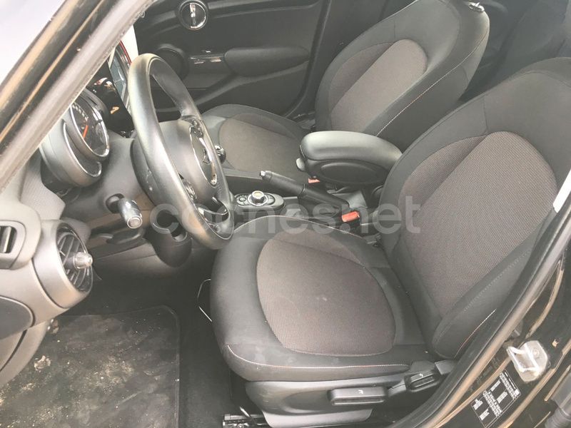 Usado Mini Cooper D 116 CV (85 kW) 2019 Negro Utilitario