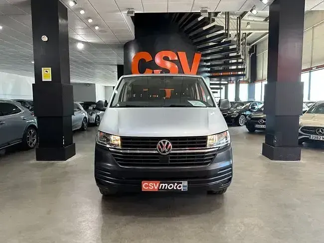 Usado VW Transporter 111 CV (81 kW) 2021 Plata Van