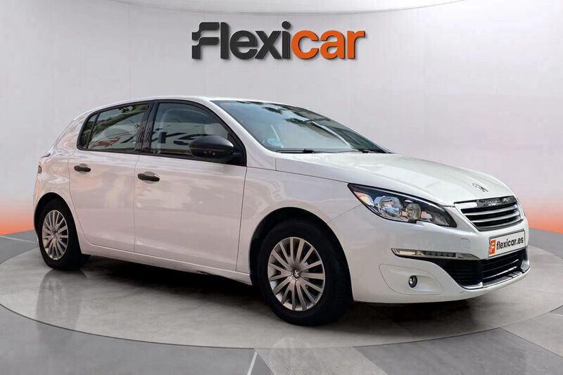 Blanco Usado 2016 Peugeot 308 Access Berlina | 7890 € (Buen precio) - Imagen 1/4