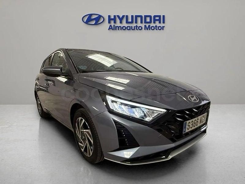 Usado Hyundai i20 100 CV (73 kW) 2025 Azul Utilitario