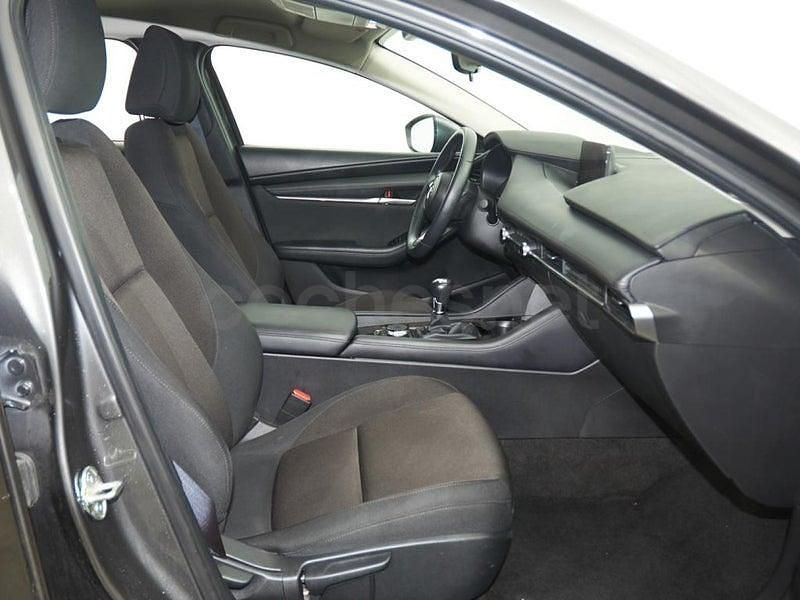 Usado Mazda 3 Prime-Line 140 CV (102 kW) 2025 Gris / plata Berlina