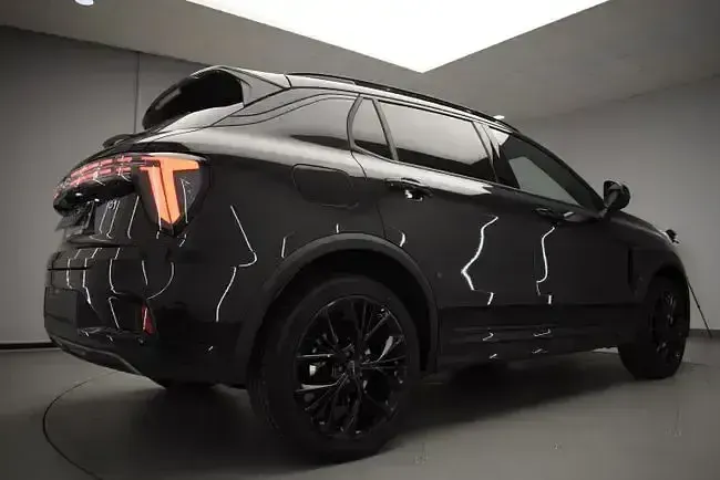 Nuevo Lynk & Co 01 276 CV (202 kW) 2026 Negro SUV
