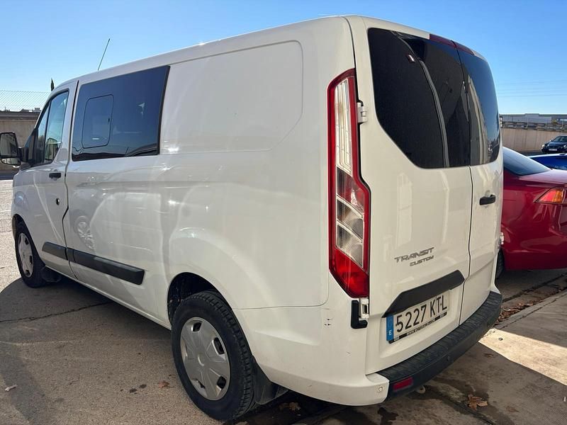 Usado Ford Transit Custom Ambiente 130 CV (95 kW) 2019 Blanco Familiar