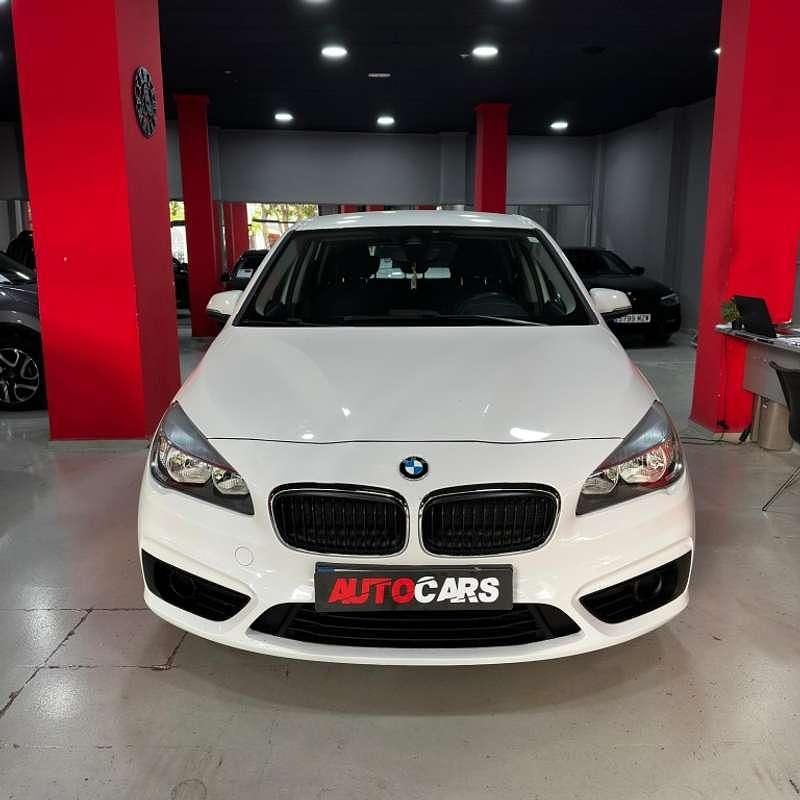 Usado BMW 218 Active Tourer Comfort Edition 136 CV (100 kW) 2017 Blanco Monovolumen