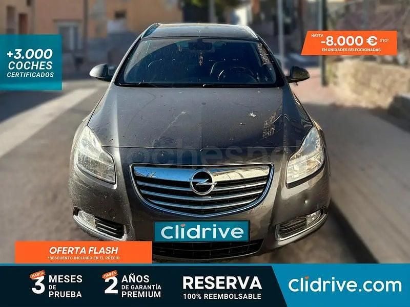 Gris / plata Usado 2009 Opel Insignia Edition Berlina | 3590 € (Buen precio) - Imagen 1/3