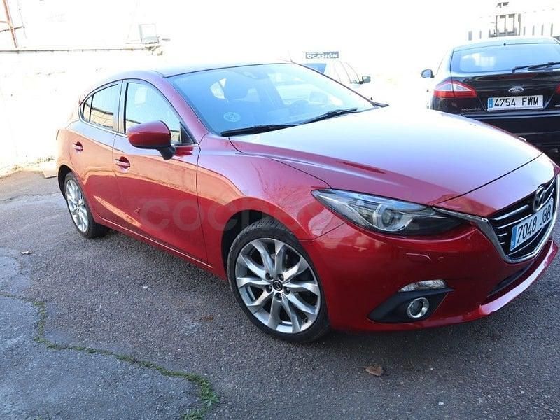 Usado Mazda 3 Luxury 150 CV (110 kW) 2015 Granate Berlina
