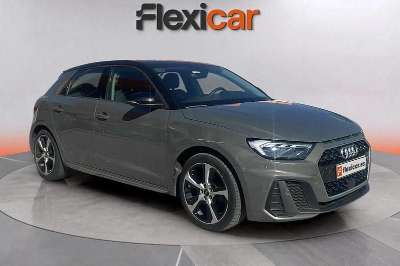 Gris Usado 2023 Audi A1 Sportback Utilitario | 21.490 € (Precio justo) - Imagen 1/4